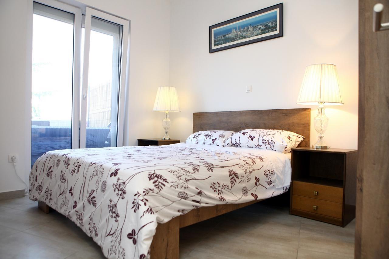 Charming San Simon Beach Apartment Jn Изола Екстериор снимка