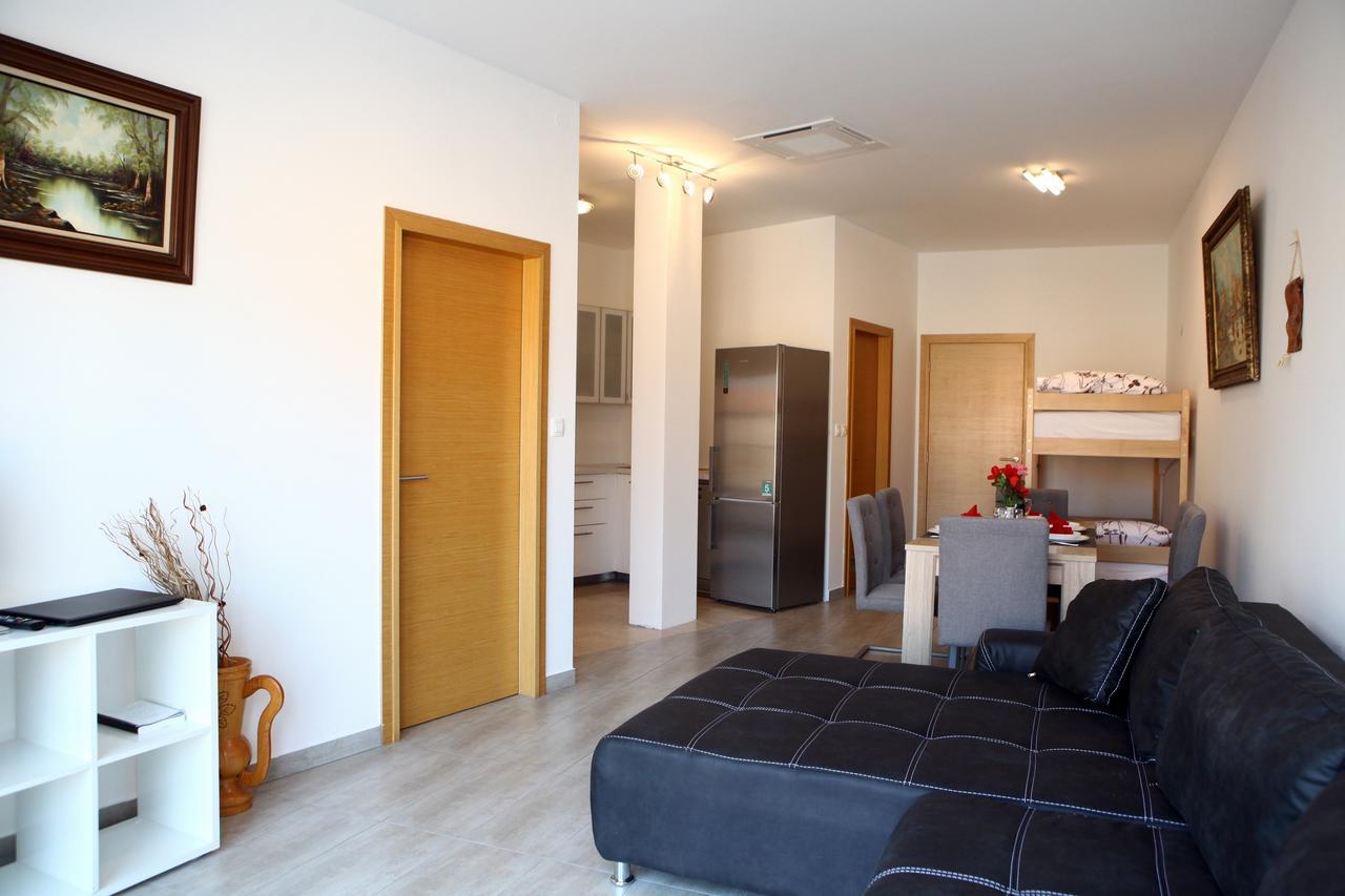 Charming San Simon Beach Apartment Jn Изола Екстериор снимка